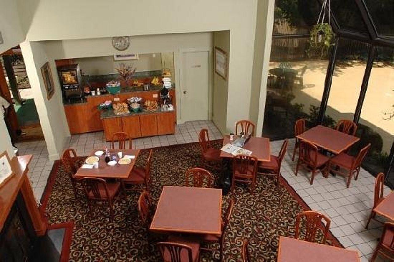 Huntsville Hotel & Suites 餐厅 照片